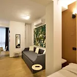 アパート Loft - Modern House *