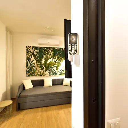 Loft - Modern House * バーリ