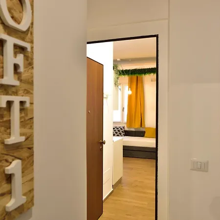 Loft - Modern House アパート